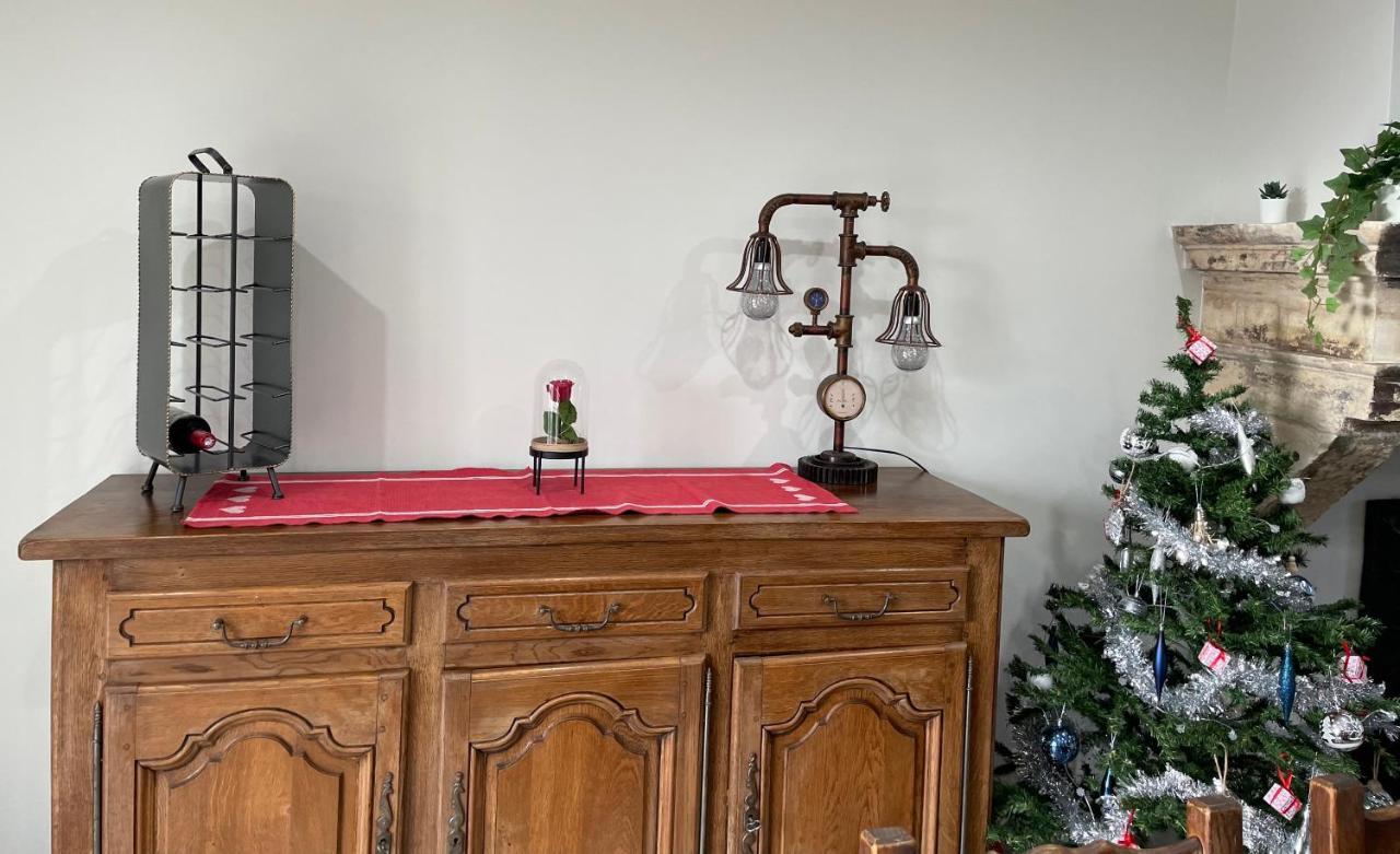 Chez La Rose Luxueuse Cottage Avec Jacuzzi Rouvres-la-Chétive Zewnętrze zdjęcie