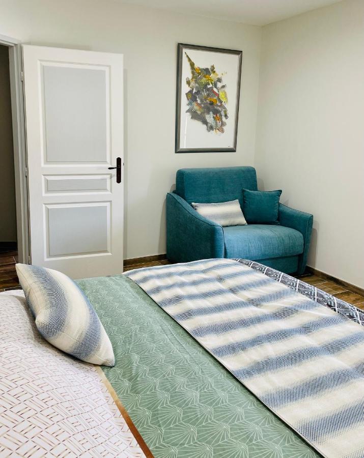 Chez La Rose Luxueuse Cottage Avec Jacuzzi Rouvres-la-Chétive Zewnętrze zdjęcie